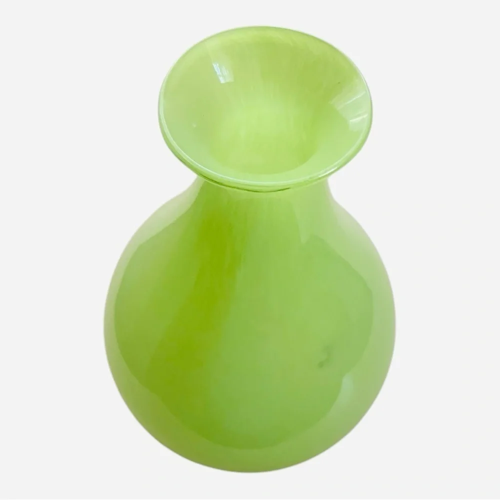 Vintage Elegant Green Vase 8x5